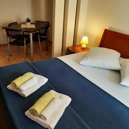 Old Town Apartman *