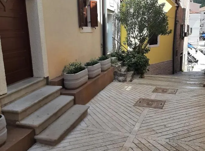 Old Town Daire